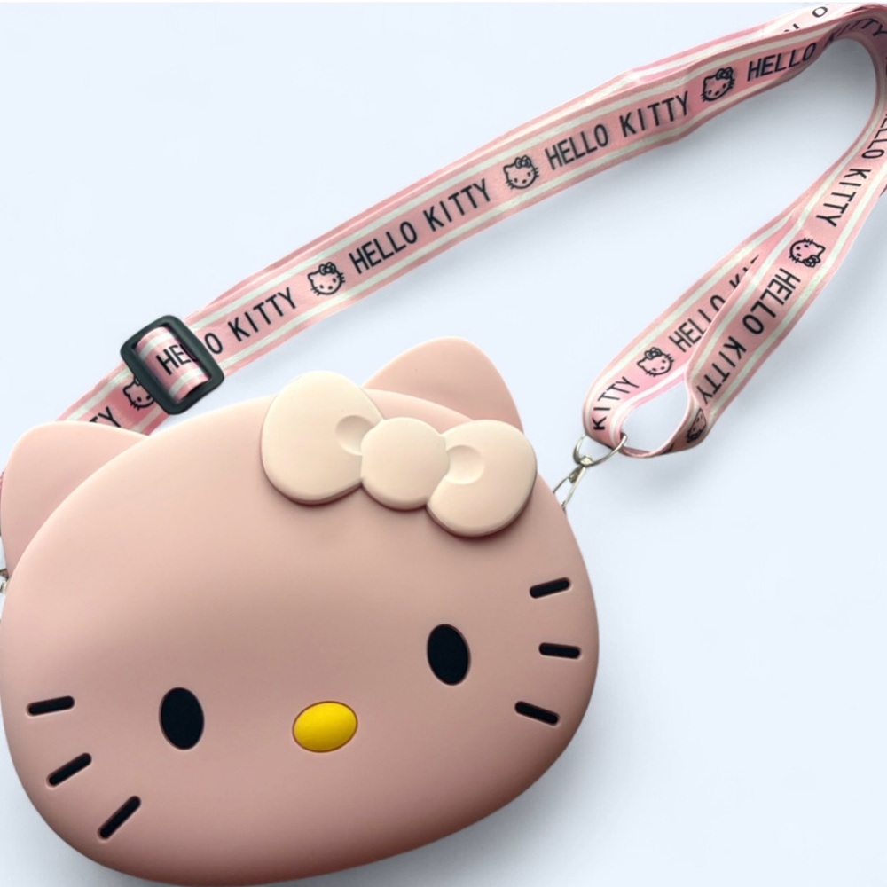 Hello Kitty Waterproof Storage Bag Change Purse - BRAND NEW - Picture 2 of 9